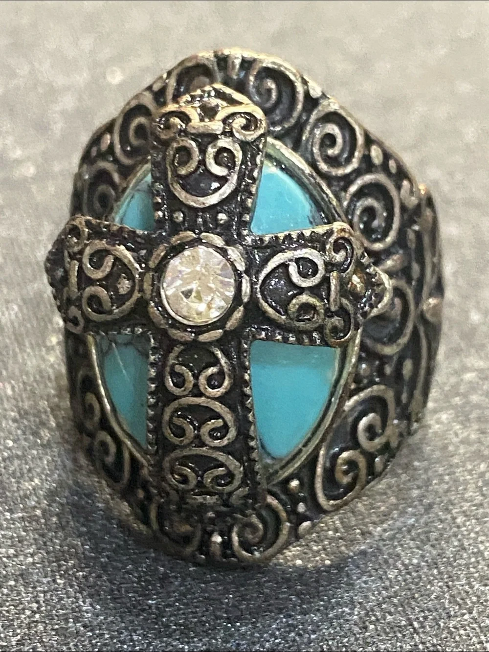 Vintage Stretch Cross Ring